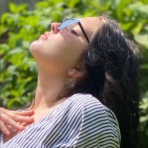 Meet your Posher, Zaydah